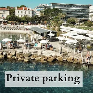 Royal - Luxury Hotel, Résidence, Beach&spa Antibes