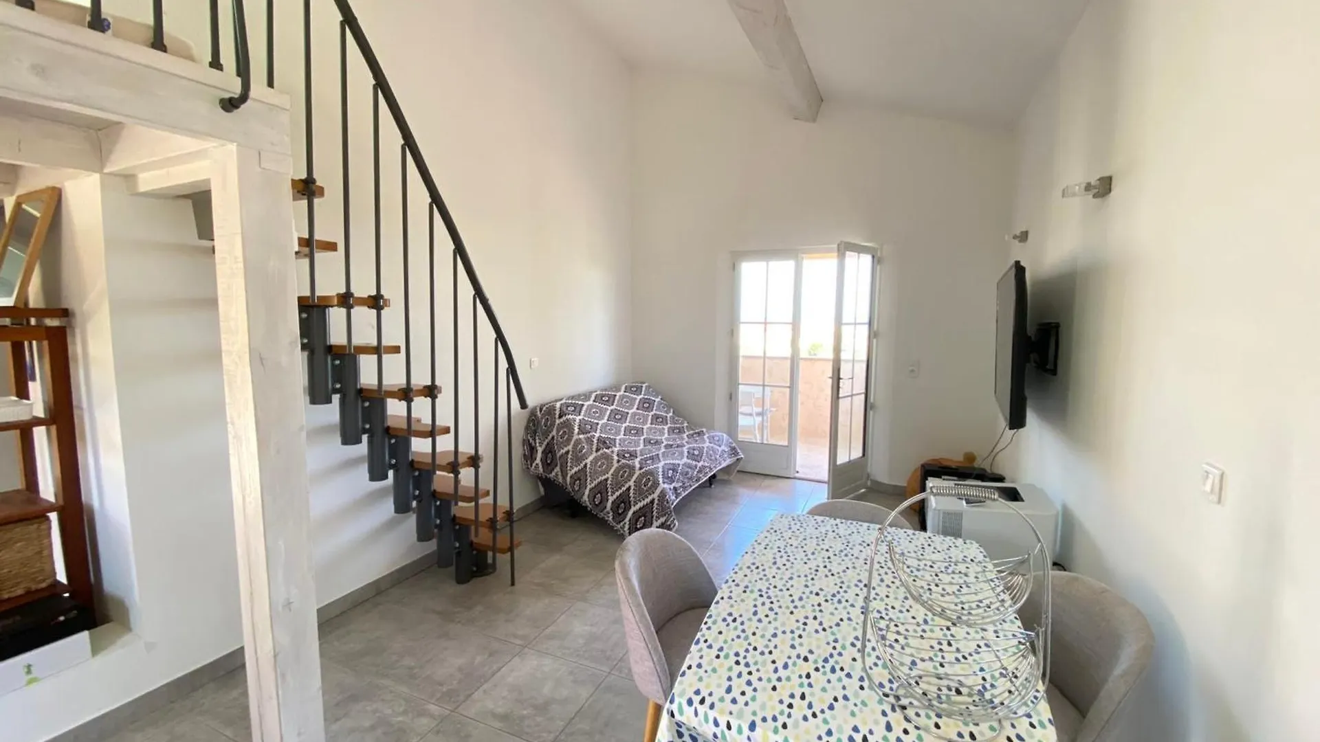 Lovely Villa With Pool - Panoramic Sea View Antibes