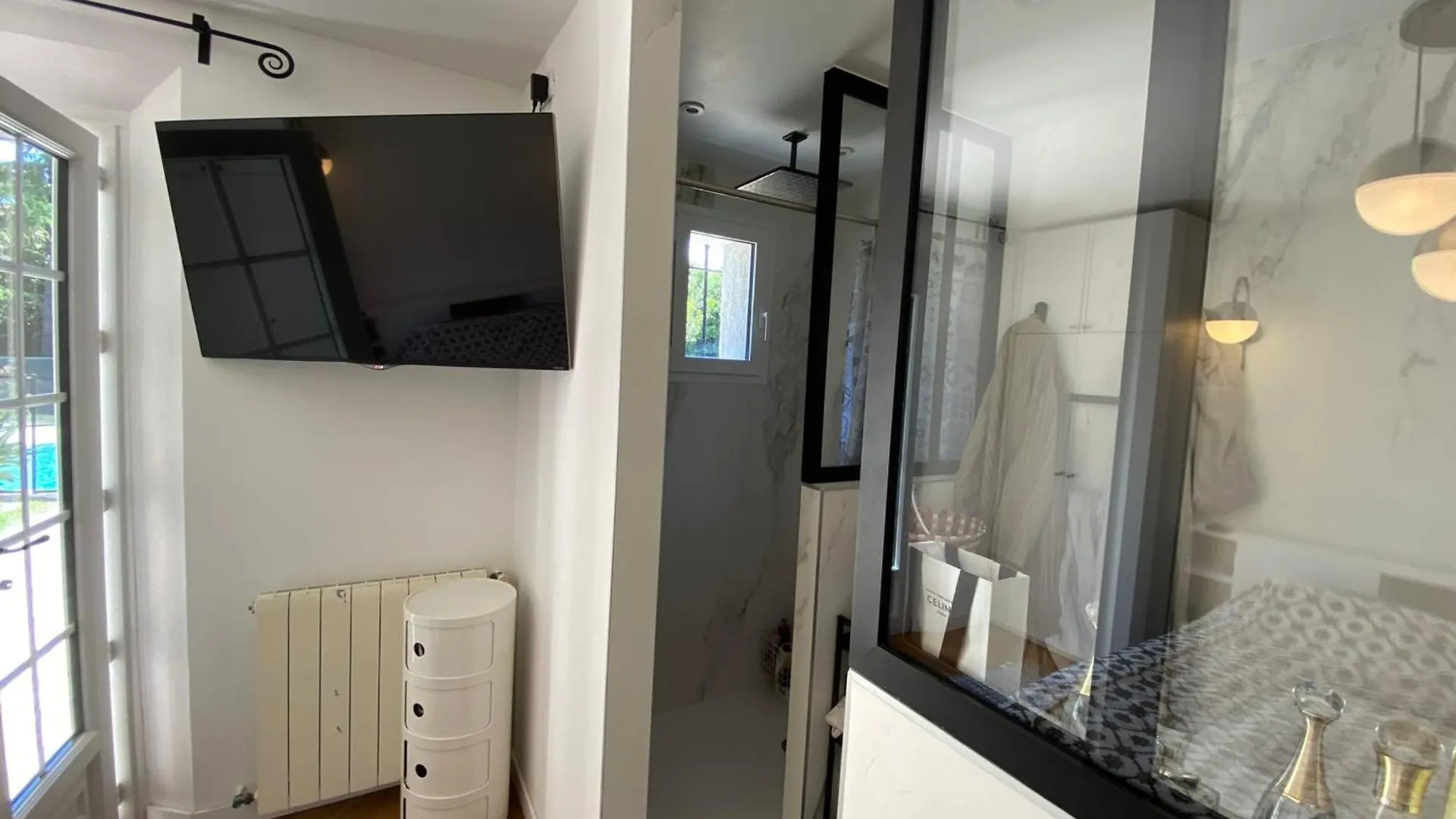 Lovely Villa With Pool - Panoramic Sea View Antibes France