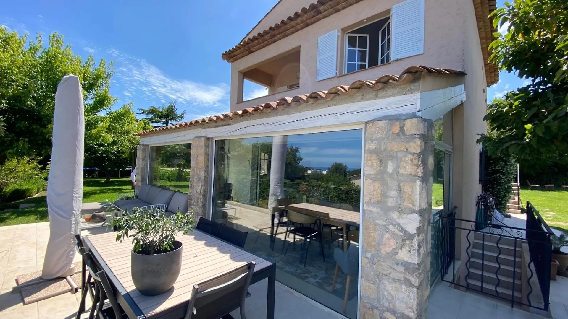 Lovely Villa With Pool - Panoramic Sea View Antibes France