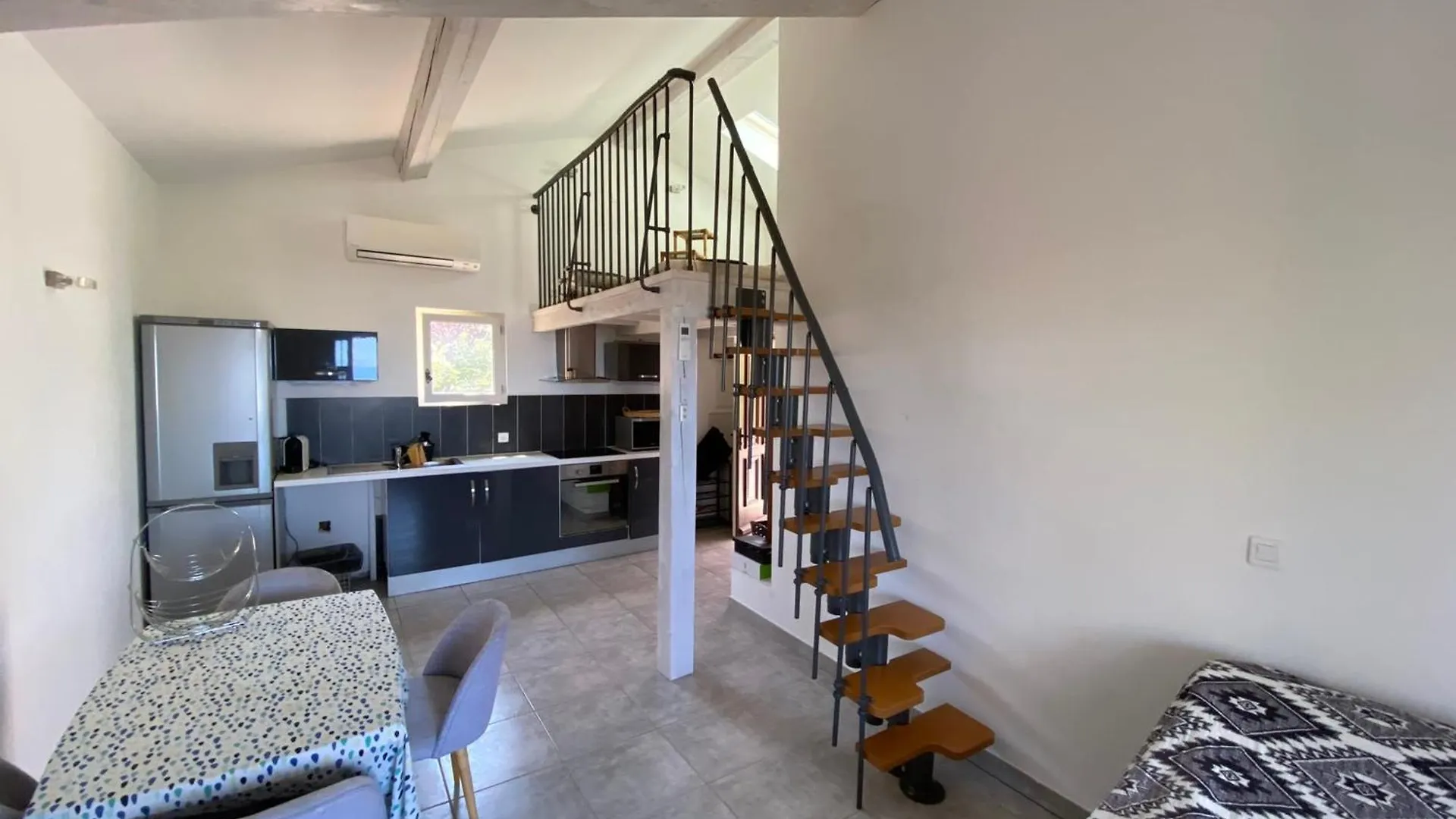 Lovely Villa With Pool - Panoramic Sea View Antibes