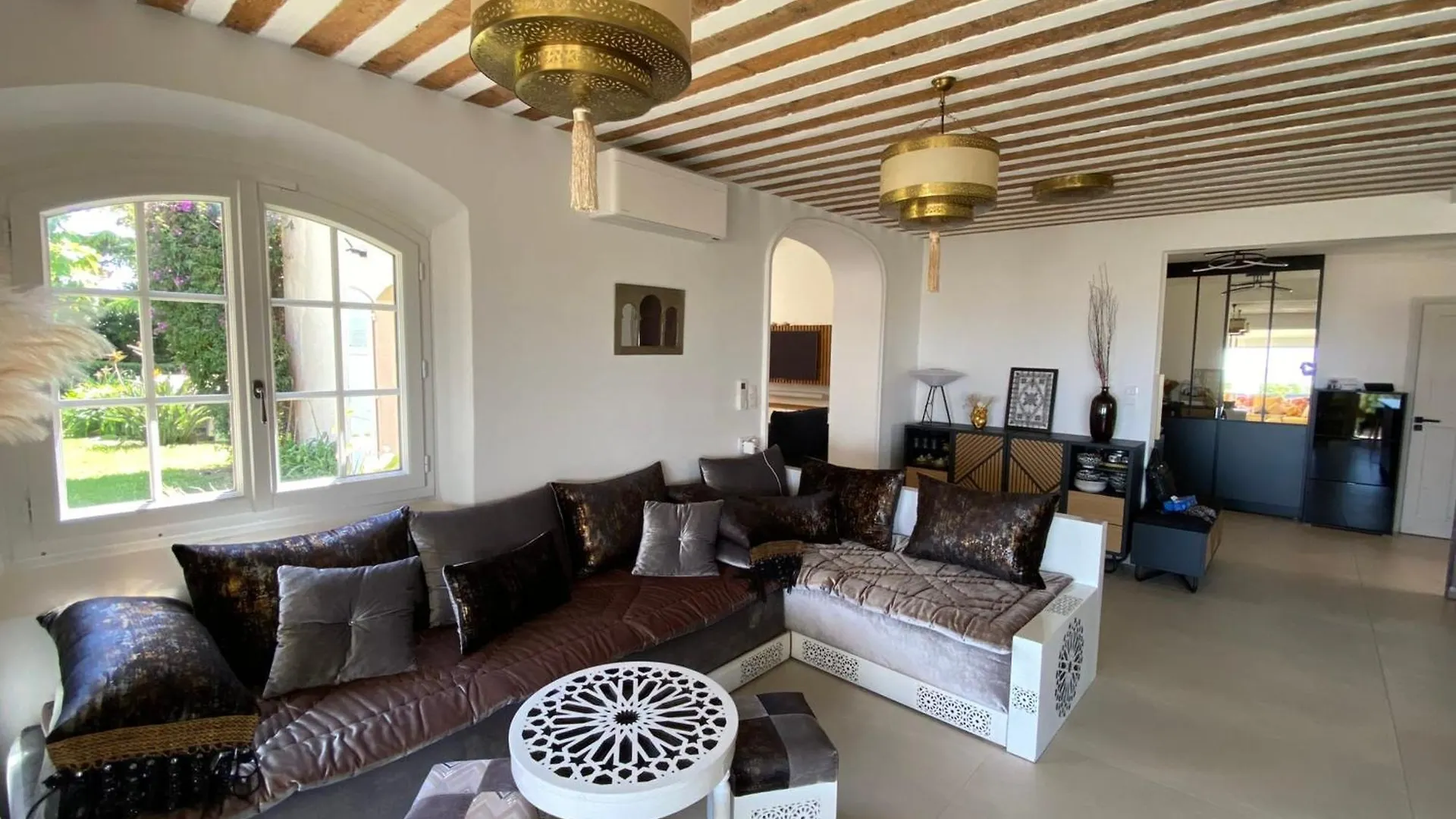 Lovely Villa With Pool - Panoramic Sea View Antibes
