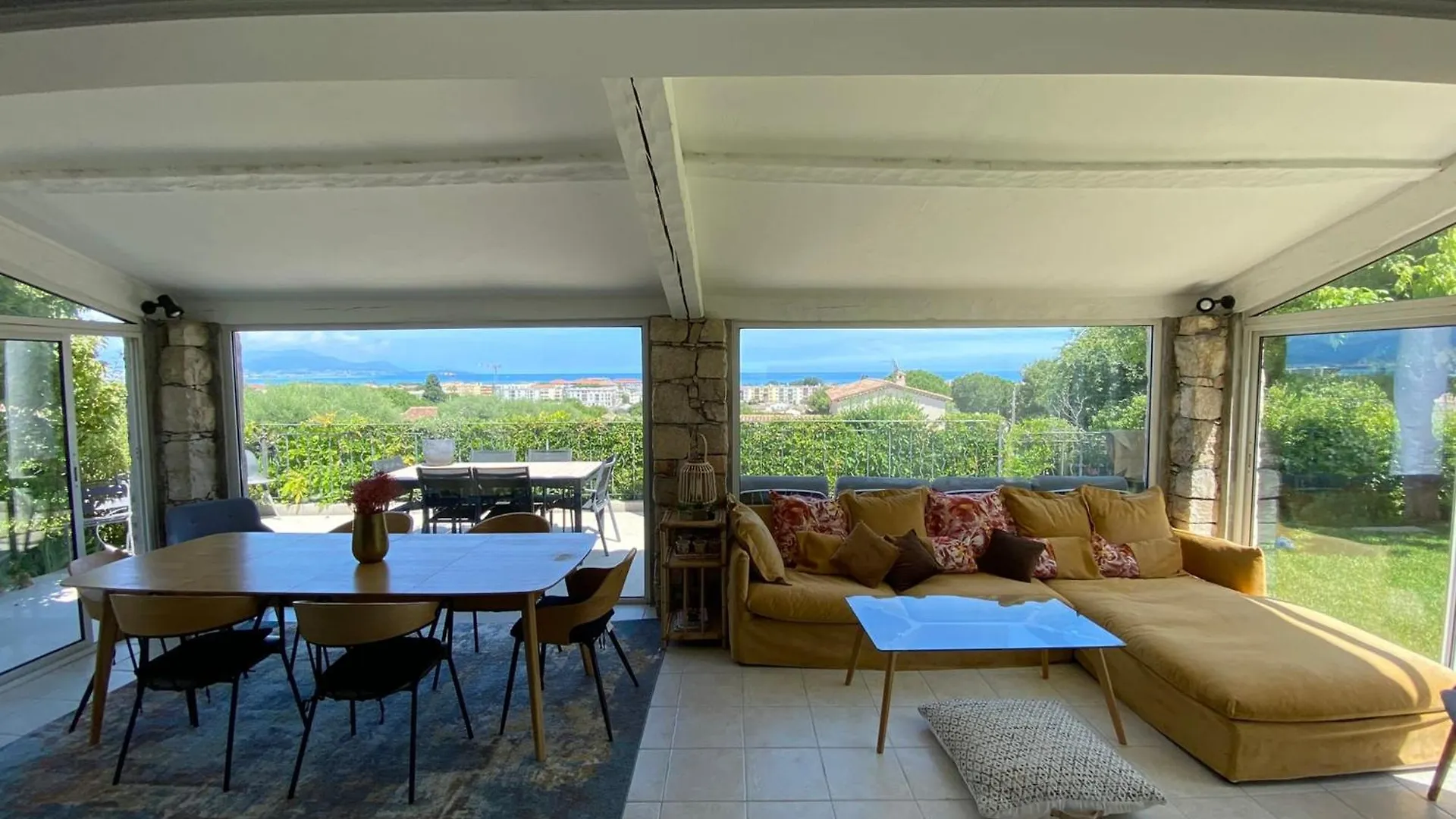 Lovely Villa With Pool - Panoramic Sea View Antibes