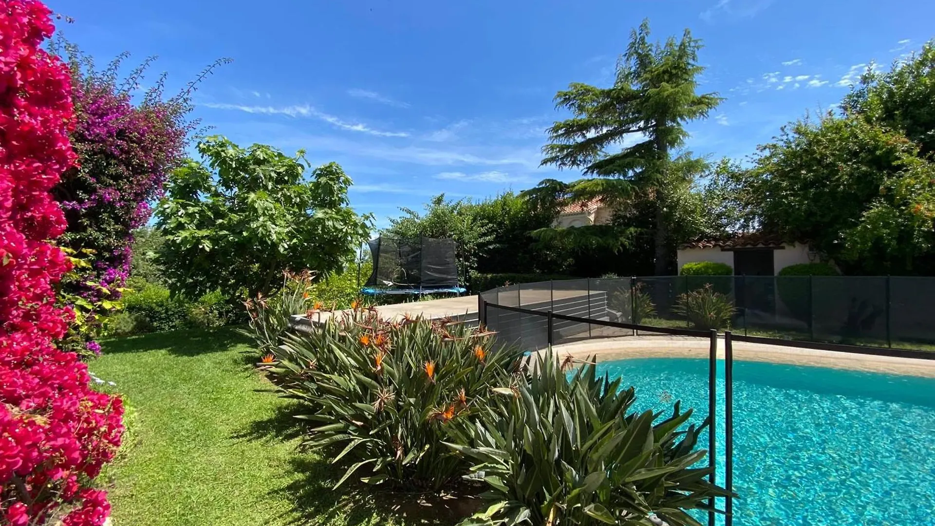 Lovely Villa With Pool - Panoramic Sea View Antibes